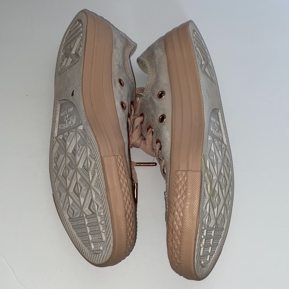 CONVERSE ALL* STAR color  pink size 7 great condition. - Picture 10 of 12